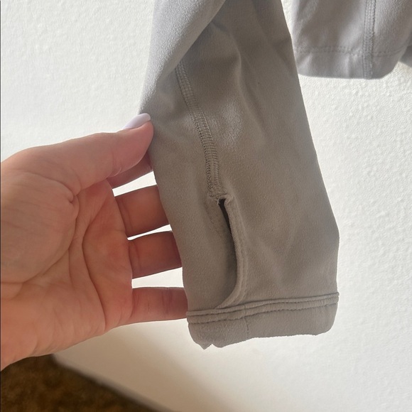 WSU Nike Light Gray Quarter-Zip Pullover - Picture 3 of 6